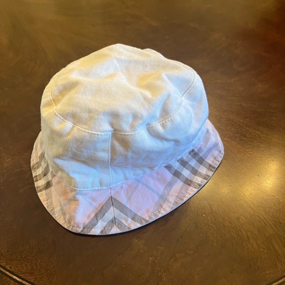 Burberry Bucket Hat Size Small White/Pink - Picture 3 of 4